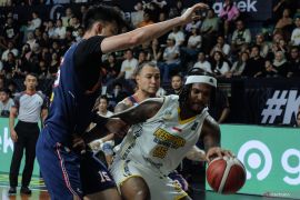 Pelatih Kesatria Bengawan Solo Efri Meldi perbaiki mental tim usai kalah