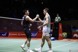 Jonatan hanya runner-up Indonesia Masters 2025 usai dikalahkan Kunlavut Vitidsarn