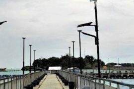 Pemkab kerja sama dengan PNJ percantik Jembatan Cinta di Pulau Tidung