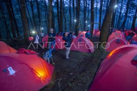 Wisata lahan perkemahan di lereng Ciremai