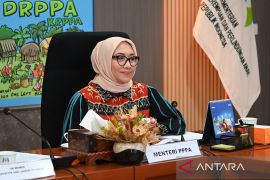 Perempuan diminta edukasi keluarga pentingnya pemeriksaan kesehatan