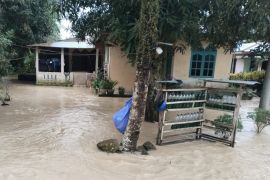 Tanggul Sibaro kembali jebol, 163 rumah di Dolok Masihul terendam