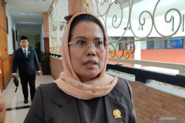 Ketua Komisi E DPRD Jatim sebut THR akan jadi stimulus ekonomi