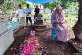 Pemakaman jenazah Emilia Contessa