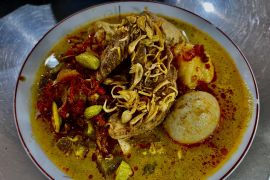 Lontong cap go meh jadi warisan kuliner merajut tradisi