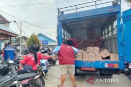 Dinsos Kaltim  salurkan bantuan logistik pada korban banjir Samarinda
