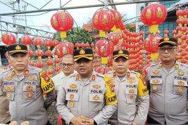 Polres Kubu Raya amankan 43 kelenteng dan wihara saat Imlek