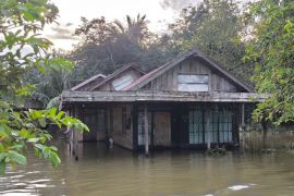 Ratusan rumah terendam banjir pada enam kecamatan di HST