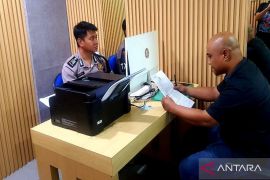 Tim hukum cabup terpilih Gorontalo Utara laporkan Thariq-Nurjana