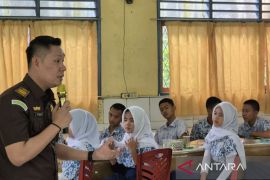 Kejari OKU laksanakan program Jaksa  Masuk Sekolah