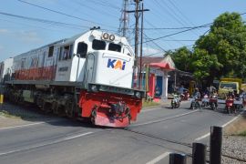  Waspada di perlintasan kecepatan KA meningkat dengan Gapeka baru