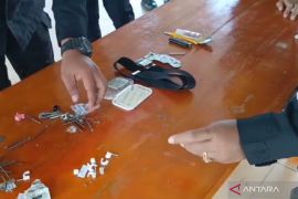 LPP Kendari geledah kamar napi perempuan komitmen berantas peredaran narkoba