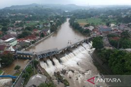 TMA Bendung Katulampa normal meski Puncak sempat diguyur hujan