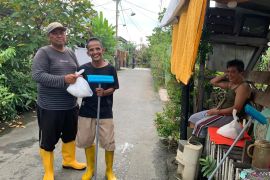 BPBD Banjarmasin salurkan bantuan BNPB bagi warga terdampak banjir