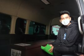 Rumah Sakit Polri serahkan dua jenazah korban kebakaran Glodok ke keluarga