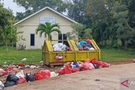 DLH Bangka Tengah butuh tambahan sembilan kontainer sampah