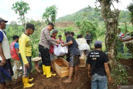 Relokasi makam terdampak proyek Bendungan Trenggalek