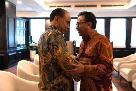 Kemenkop-Dekopin kolaborasi perkuat perkoperasian Indonesia