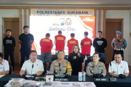 Meresahkan, Polrestabes Surabaya ringkus komplotan 'Debt Collector'