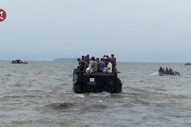 Bongkar pagar laut, Petugas gabungan gandeng nelayan targetkan 5 km