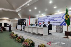 Advokat abal-abal rugikan warga, Peradi ingatkan pentingnya kualitas