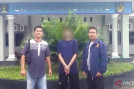 Polres Gorontalo Utara serahkan pelaku penikaman isteri ke Kejari