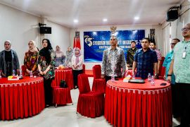 Kakanwil Kemenkum Malut Hadiri Puncak Peringatan Hari Bhakti Imigrasi ke-75