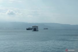 Waspadai gelombang laut sangat tinggi di selatan Bali