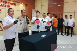 Polisi tetapkan pemilik panti asuhan di Surabaya tersangka pencabulan