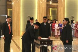 Menko Kumham Imipas Yusril melantik 28 pejabat tinggi dan manajerial