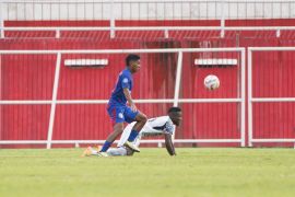 Ze Gomes: Kemenangan atas Bali United titik awal kebangkitan Singo Edan