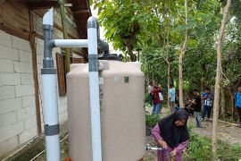 Warga Bojonegoro manfaatkan air hujan untuk ketersediaan air bersih