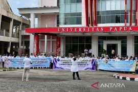 Dosen Unipa gelar aksi damai menuntut pembayaran tunjangan kinerja