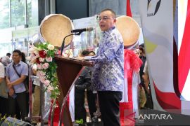 Waka DPR Dasco buka bazar UMKM dalam rangka perayaan HUT Gerindra