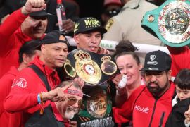 Benavidez jadi penantang wajib juara dunia Beterbiev