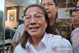 KPK cegah Agustiani Tio dan suami ke luar negeri terkait penyidikan perkara Hasto