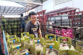 Komisi VI dukung presiden naikkan status pengecer jadi sub-pangkalan