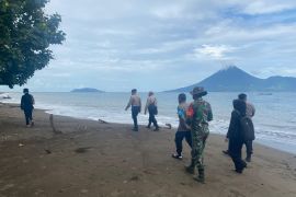 Tim SAR gabungan lanjutkan pencarian wartawan hilang di pesisir Pantai Oba