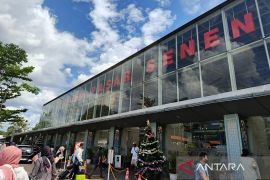 PKL di Stasiun Pasar Senen ditertibkan