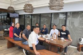 Bang Rizal dan Telkom bahas program perluasan jaringan di HST