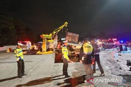 Status uji berkala truk kecelakaan di GT Ciawi masih aktif