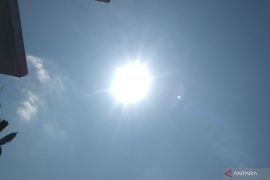 BMKG minta warga waspadai suhu panas maksimum hingga 34 derajat