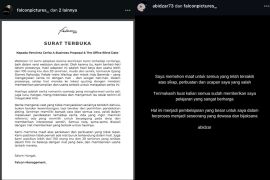 Telat kata warganet! Abidzar Al Ghifari dan Falcon Pictures minta maaf atas kontroversi "A Business Proposal" jelang rilis