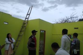 Warga Garut diminta waspadai ancaman bahaya dampak angin kencang