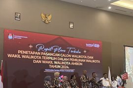 KPU  Tetapkan Bodewin-Ely Wali Kota-Wakil Wali Kota terpilih Ambon