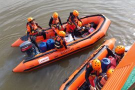 Tim SAR cari seorang warga tenggelam perairan Puriri Timika