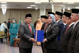 Pj Gubernur Lampung lantik 12 pejabat pimpinan tinggi pratama di lingkungan Pemprov