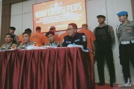 Polres Penajam  dalami penangkapan lima orang terkait narkoba