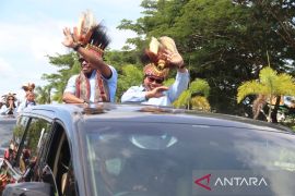 Septinus Lobat ajak warga Kota Sorong rajut persatuan pasca-Pilkada