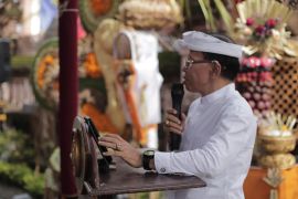Dirjen Bimas Hindu ikuti perayaan Saraswati di STAHN Mpu Kuturan
